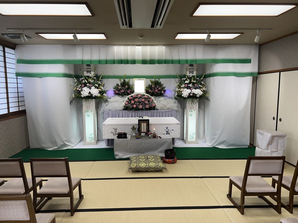 池田市 池田やすらぎ会館 大阪 神戸 大阪府 兵庫県 奈良県 京都府 和歌山県 三重県 滋賀県 土地 家屋 会社 工場 お店 井戸 霊障 お祓い 供養 先祖供養・水子供養 祈禱 祈願 お坊さん紹介 派遣 格安 定額 御布施