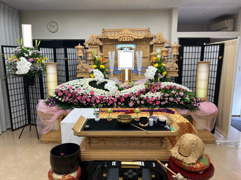 大阪市旭区 家族葬ホール 大阪 神戸 大阪府 兵庫県 奈良県 京都府 和歌山県 三重県 滋賀県 土地 家屋 会社 工場 お店 井戸 霊障 お祓い 供養 先祖供養・水子供養 祈禱 祈願 お坊さん紹介 派遣 格安 定額 御布施