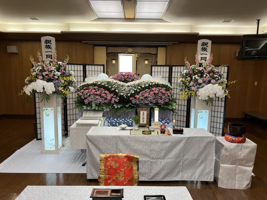 神戸市中央区 兵庫区 格安 家族葬 大阪 神戸 大阪府 兵庫県 奈良県 京都府 和歌山県 三重県 滋賀県 土地 家屋 会社 工場 お店 井戸 霊障 お祓い 供養 先祖供養・水子供養 祈禱 祈願 お坊さん紹介 派遣 格安 定額 御布施 遺体搬送 空輸サービス