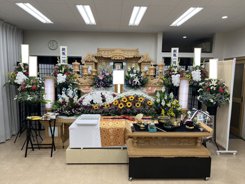 大阪市旭区 家族葬ホール 大阪 神戸 大阪府 兵庫県 奈良県 京都府 和歌山県 三重県 滋賀県 土地 家屋 会社 工場 お店 井戸 霊障 お祓い 供養 先祖供養・水子供養 祈禱 祈願 お坊さん紹介 派遣 格安 定額 御布施