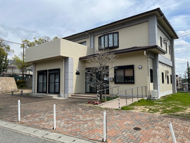 神戸市 甲南斎場 格安 家族葬義 大阪 神戸 大阪府 兵庫県 奈良県 京都府 和歌山県 三重県 滋賀県 土地 家屋 会社 工場 お店 井戸 霊障 お祓い 供養 先祖供養・水子供養 祈禱 祈願 お坊さん紹介 派遣 格安 定額 御布施