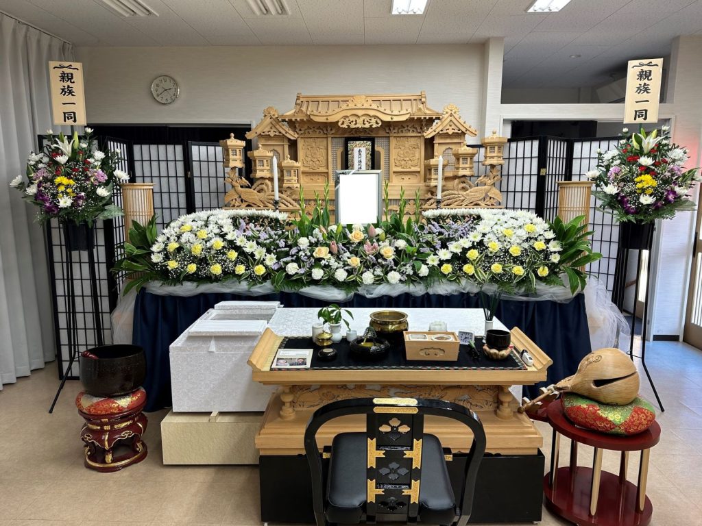 大阪市旭区 家族葬ホール 大阪 神戸 大阪府 兵庫県 奈良県 京都府 和歌山県 三重県 滋賀県 土地 家屋 会社 工場 お店 井戸 霊障 お祓い 供養 先祖供養・水子供養 祈禱 祈願 お坊さん紹介 派遣 格安 定額 御布施