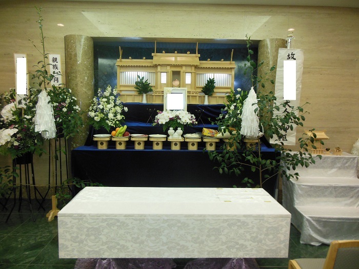 箕面聖苑 家族葬 大阪 神戸 大阪府 兵庫県 奈良県 京都府 和歌山県 三重県 滋賀県 土地 家屋 会社 工場 お店 井戸 霊障 お祓い 供養 先祖供養・水子供養 祈禱 祈願 お坊さん紹介 派遣 格安 定額 御布施